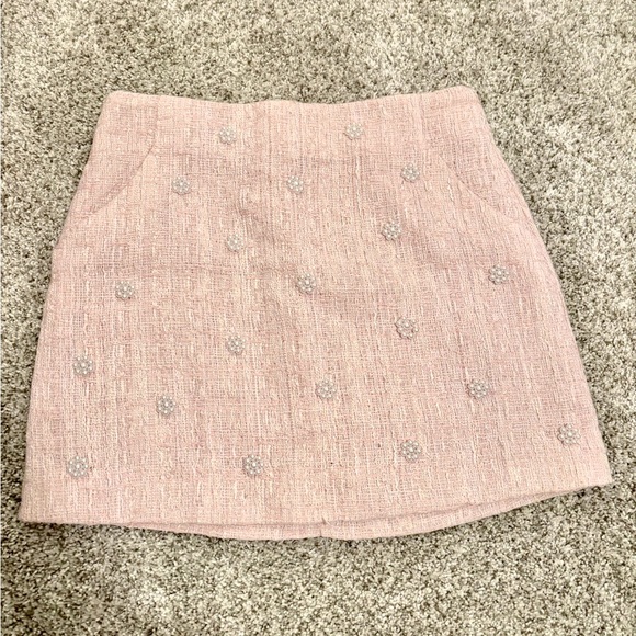 Francesca's Collections Dresses & Skirts - Francesca’s pink mini skirt